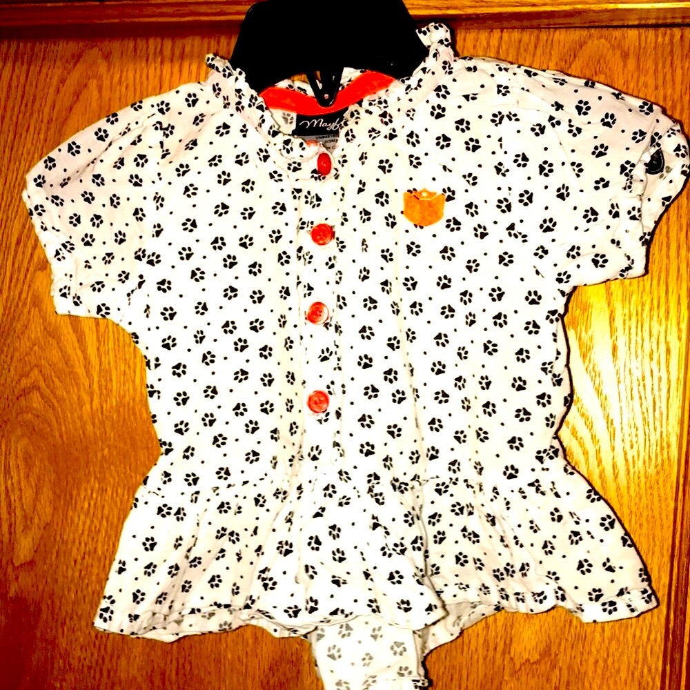 New Mayfair infant 0-3 months white cotton Muslin dog paw print top blouse shirt